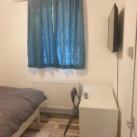 Holiday Villa London Room photo